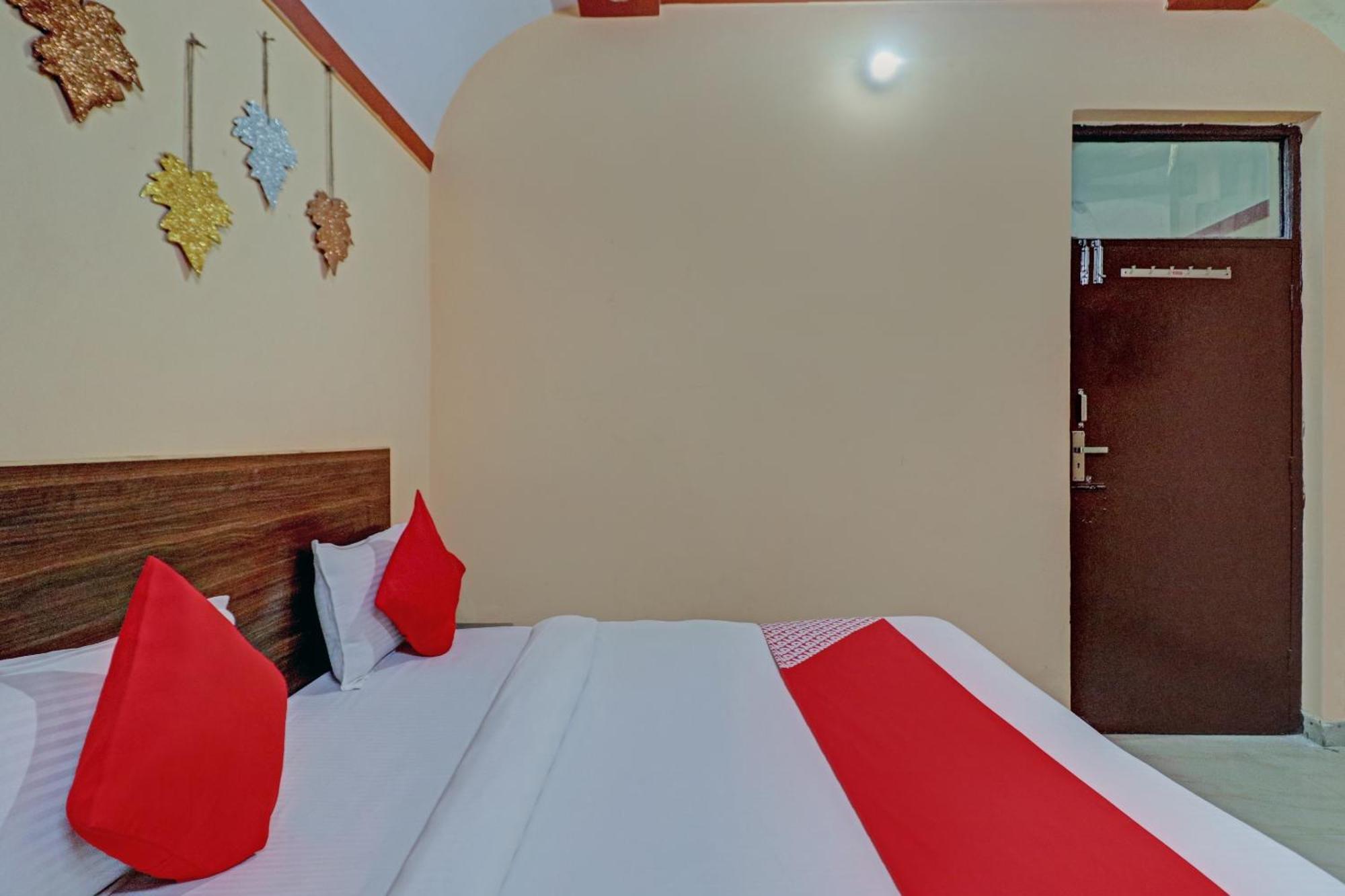 OYO 73491 Rj Villa Indirapuram Exteriör bild