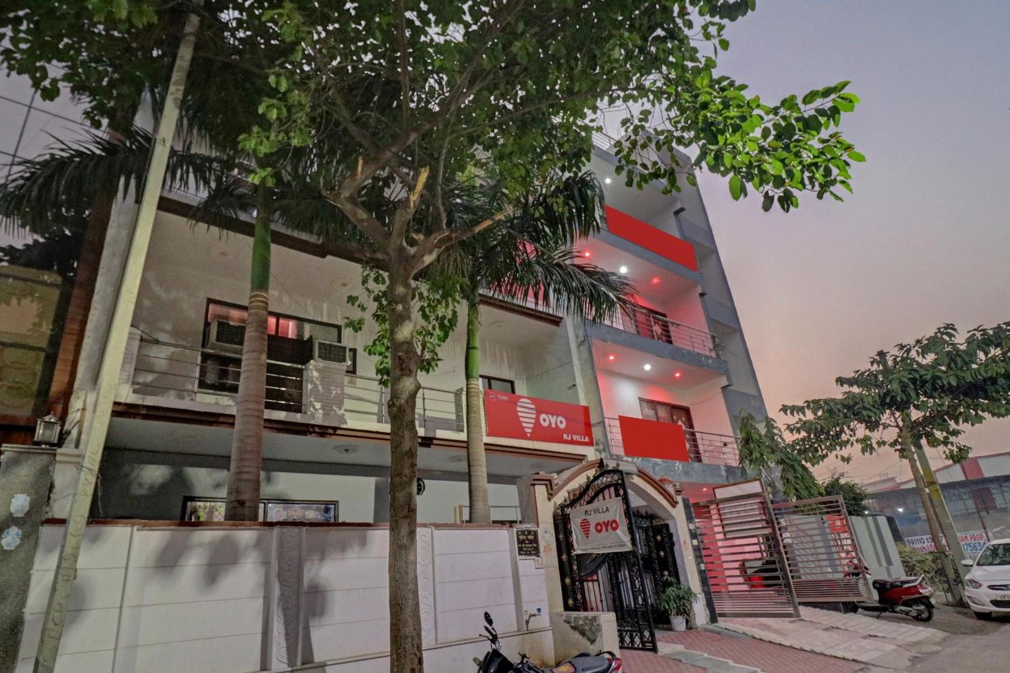 OYO 73491 Rj Villa Indirapuram Exteriör bild
